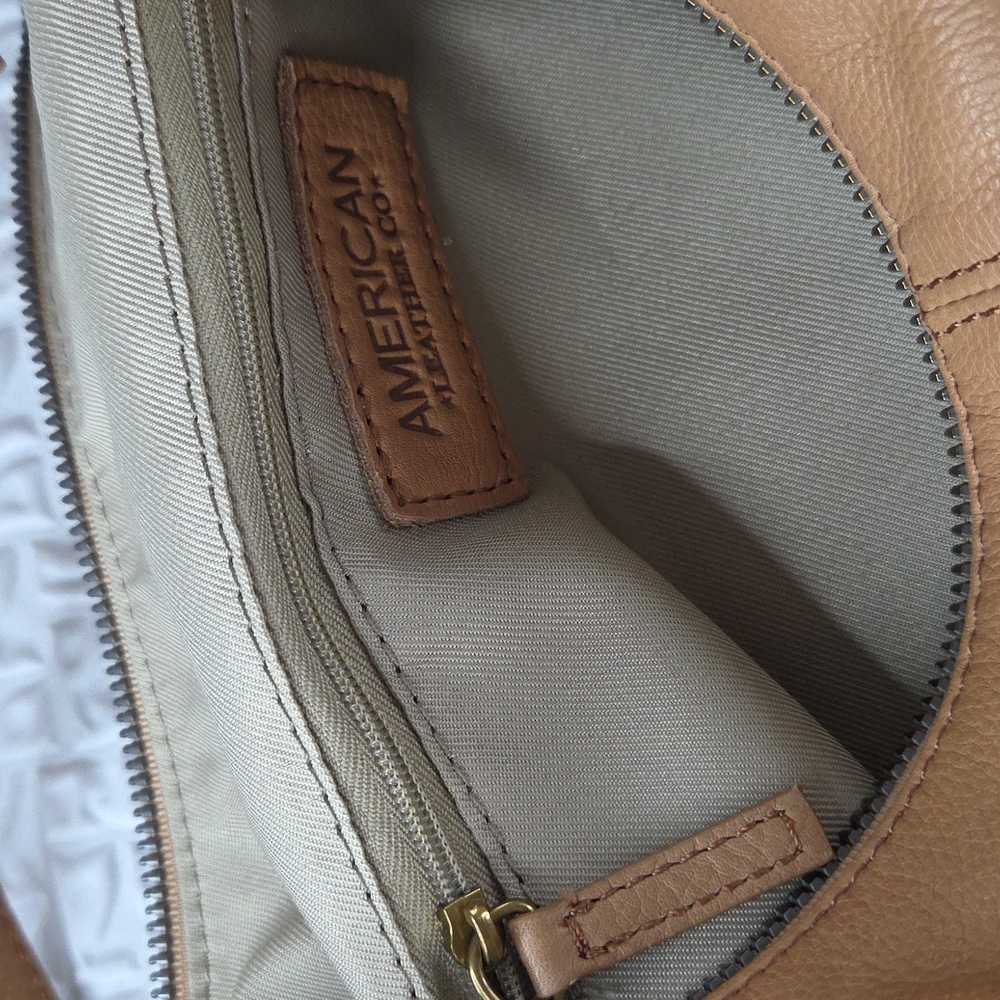 American Leather Co. Hudson Hobo Shoulder Bag. Tan Macadamia Color.NWT 9" Heigh. - Picture 13 of 16